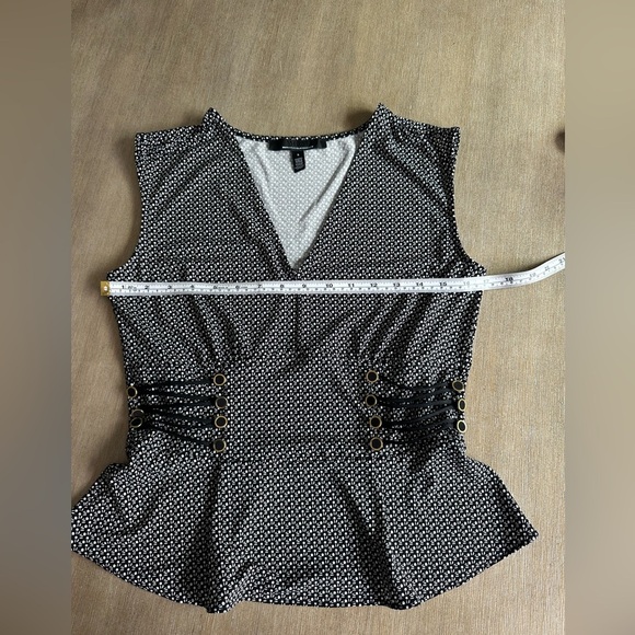 White House Black Market Black and White Peplum Blouse - Picture 6 of 7